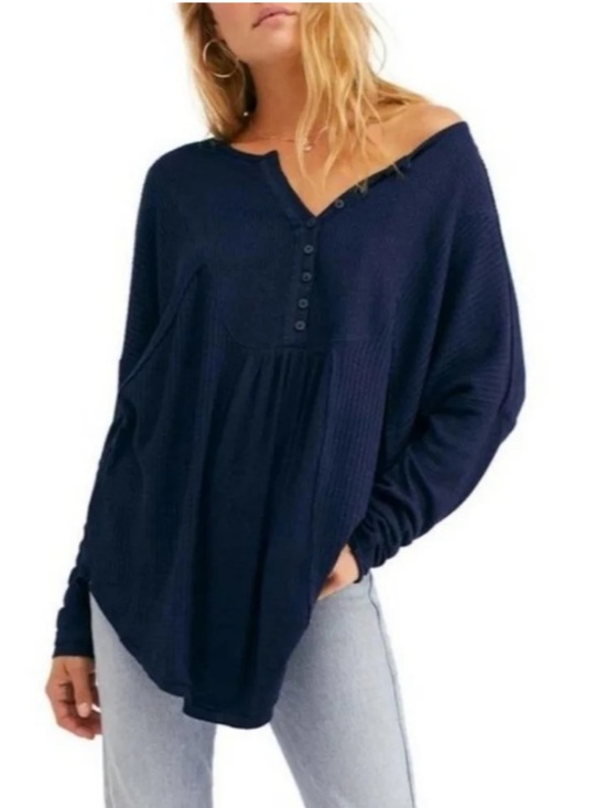 Free People Tops - Free People medium loose for Leo henley top .